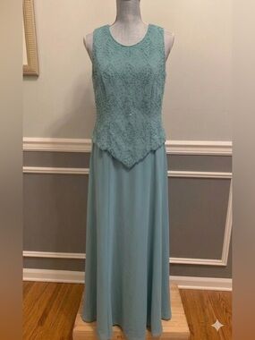 Vintage Beaded Gown Sleeveless Light Teal w/ Matching Sheer Scarf Wrap Size 12